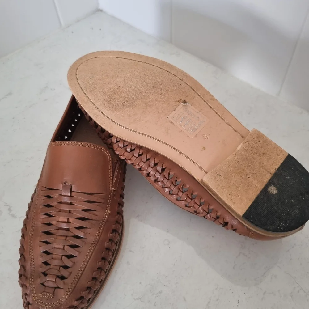 ZU MENS SZ EUR: 42 AUS: 8 BROWN LEATHER SHOES MADE IN INDIA. VGC. - Picture 3 of 4